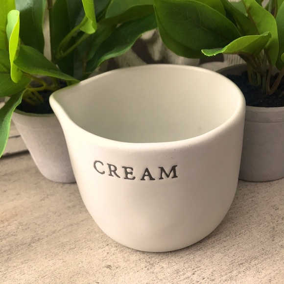 Magnolia hearth and hand stoneware cream cellar - Picture 5 of 6